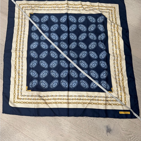 Cartier Blue & Gold Les Must De Cartier Chain Silk Scarf VINTAGE - Picture 8 of 9